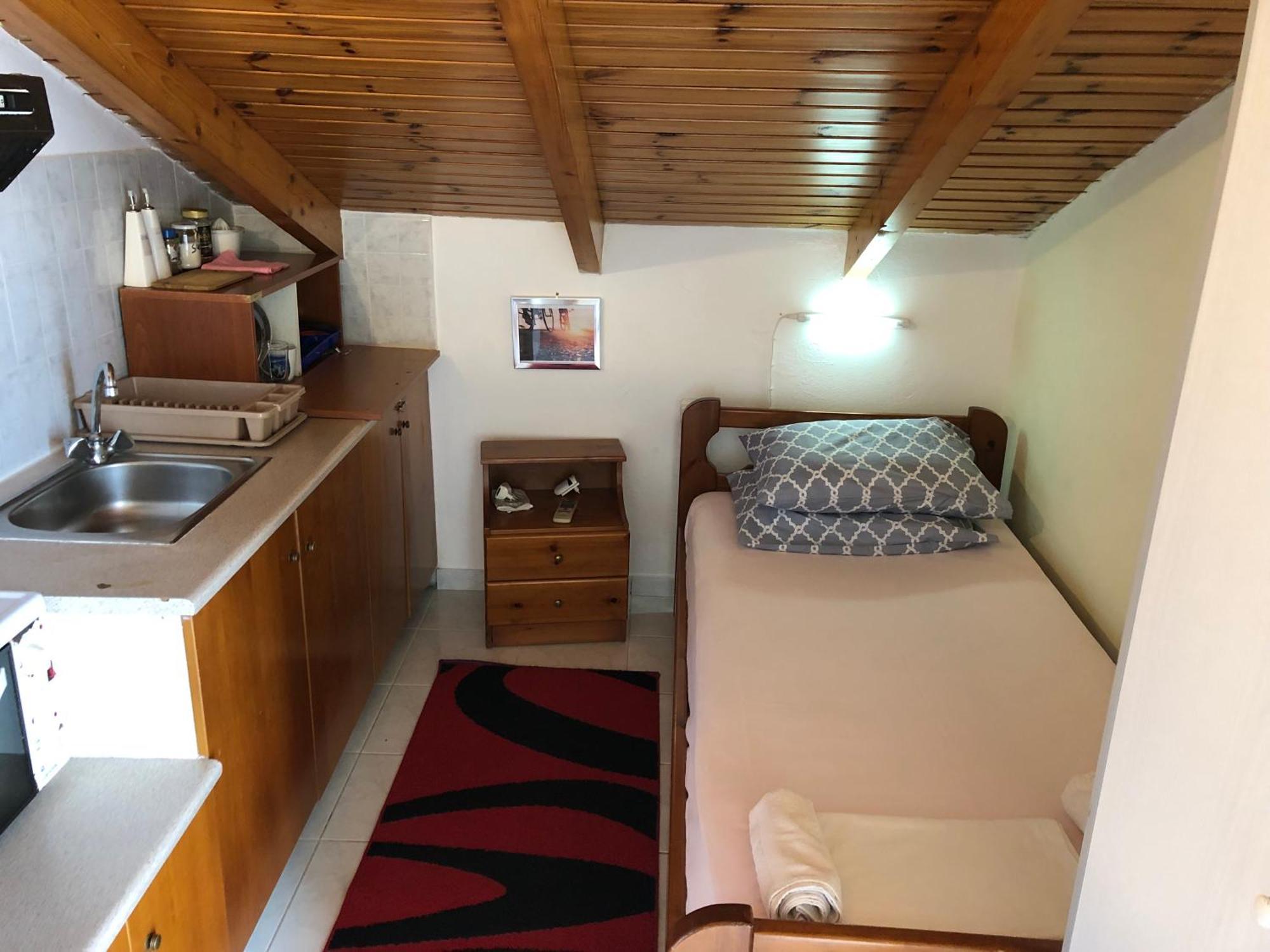 Ion Apartments Messolonghi Single Bed Room Mountain View Loft Mesolóngion Eksteriør billede