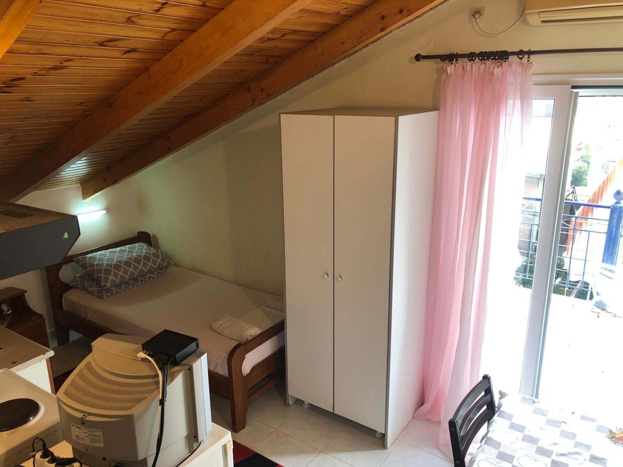 Ion Apartments Messolonghi Single Bed Room Mountain View Loft Mesolóngion Eksteriør billede