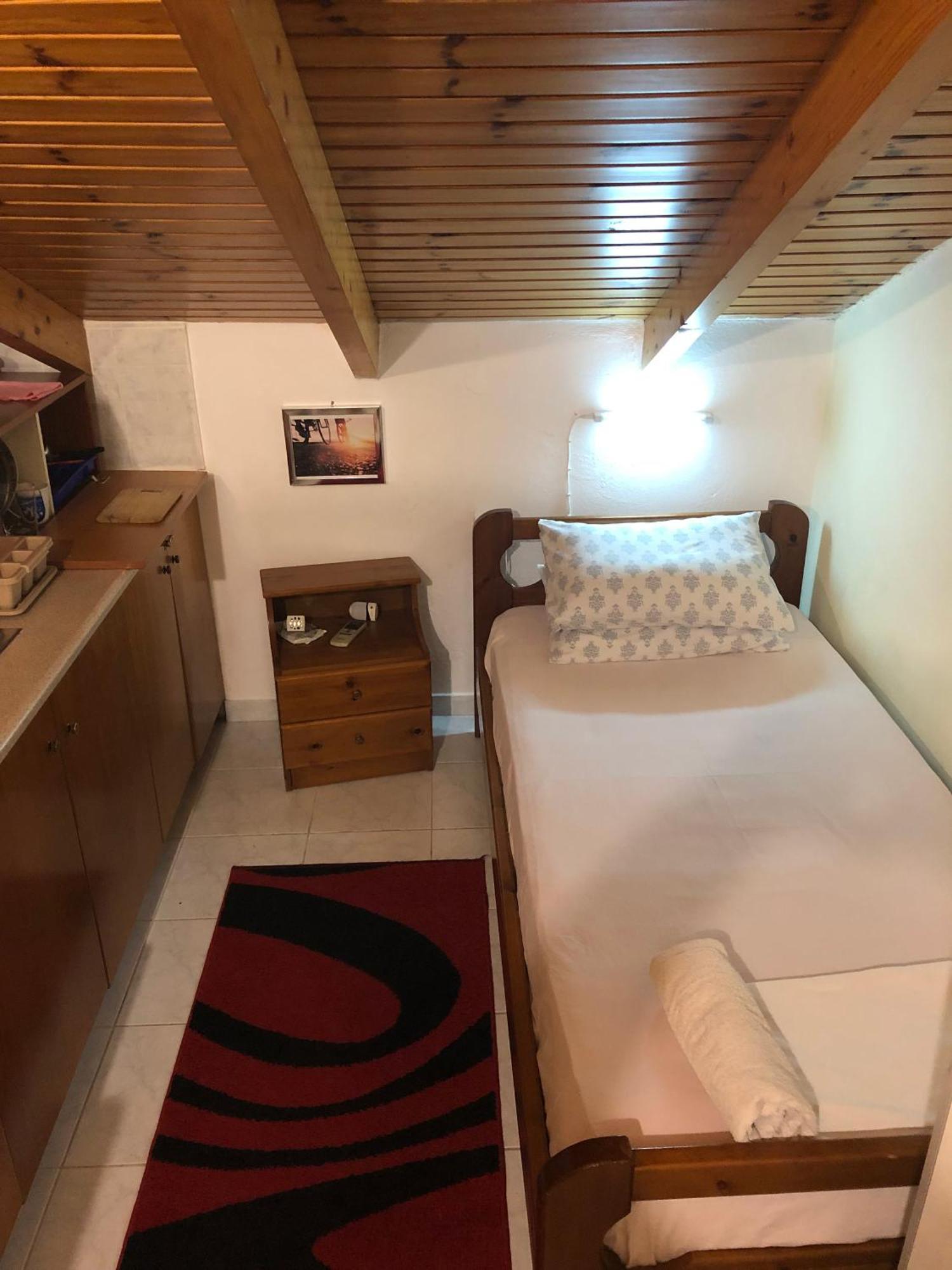 Ion Apartments Messolonghi Single Bed Room Mountain View Loft Mesolóngion Eksteriør billede